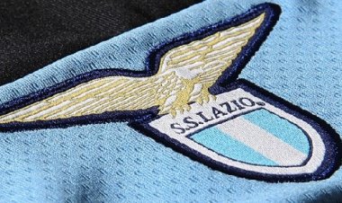 Lazio, curva vuota e 15mila spettatori