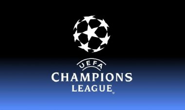 Caos Roma, fischi e polemiche