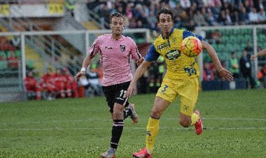 Gds: ''Gila giù di tono e mal servito''