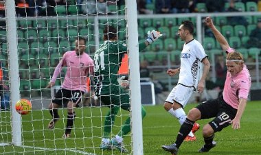 Un Oscar a Hiljemark, recita da star