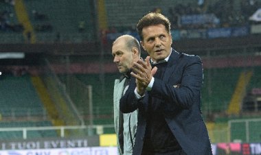 L'omaggio arbitrale punisce i rosanero