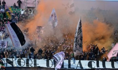 Tifosi pronti a mettere la palla in rete