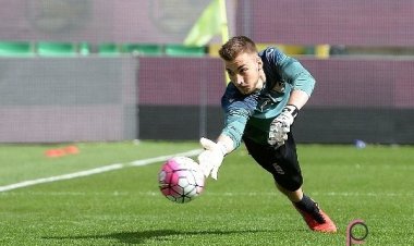 Posavec: Che onore aver giocato con Sorrentino