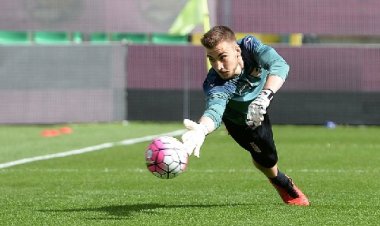 Il mercato del Palermo, portieri: Posavec e una chioccia