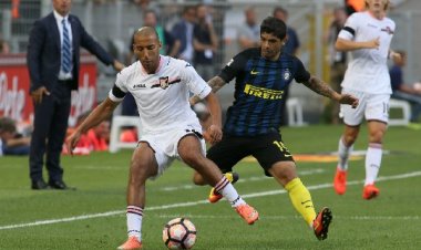 Aleesami e Rispoli, che spinta sulle fasce. Nestorovski al buio