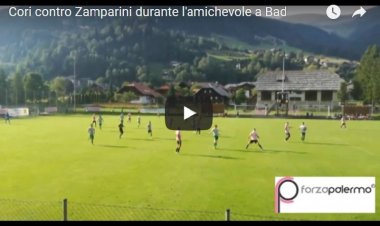 I cori contro Zamparini durante l'amichevole a Bad