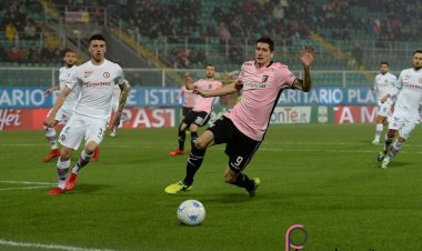 Crisi Palermo, vetta a tre punti. Tedino corre ai ripari