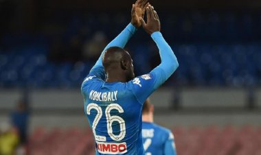 Il Napoli riapre il campionato. Risultati e classifica alla 34ª