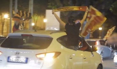 Lecce in Serie B: l'emozionante video dei tifosi in festa