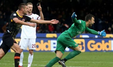 Il Palermo sorpassa lo Spezia per Brignoli