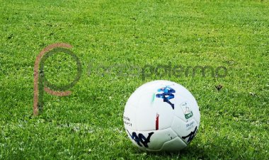 Serie B, 12 giocatori squalificati. Dubbio Benevento-Spezia