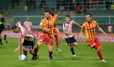 Benevento - Palermo, esame per la Serie A