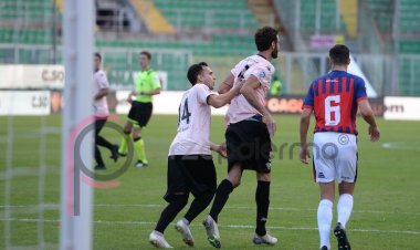 I motivi del tracollo e il dovere della Società