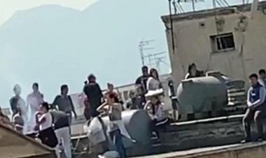 Coronavirus, grigliate sui tetti di Palermo: ecco cosa rischiano