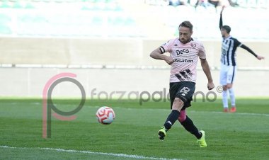 Palermo, Floriano: «Chi può, dia una mano adesso»