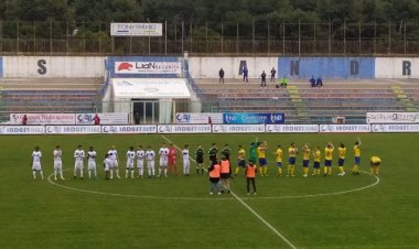 Lo sfogo: «In D non guadagniamo un ca***! E loro che fanno?»