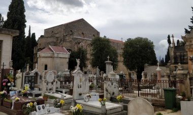 Palermo, riaprono i cimiteri: si entra su prenotazione