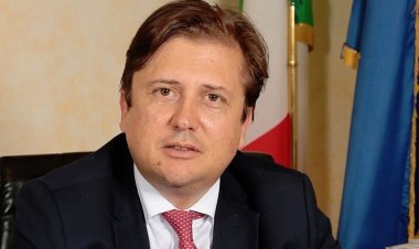 Riapertura, vaccino e cura. Parla viceministro Sileri