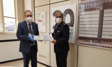 Donate mille mascherine alla polizia municipale di Palermo