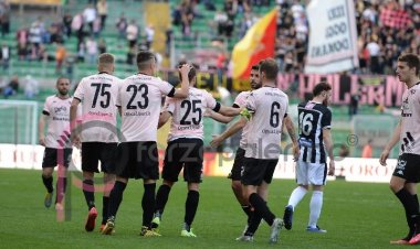 Palermo, la festa per la Serie C si fa «social»