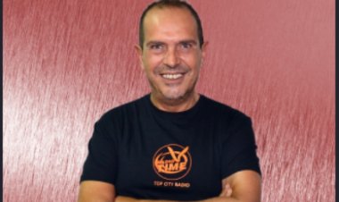 Il saluto del Palermo all'editore di Radio Time Lello Sanfilippo