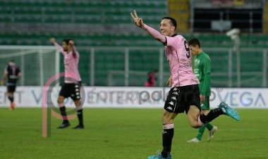Palermo, Saraniti: «Stiamo onorando questa magnifica maglia»