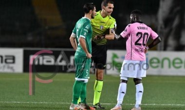 11 rossi in 26 gare: primato europeo