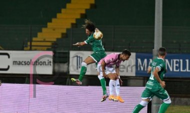 Avellino, ufficiale: esonerati Braglia e il ds Di Somma