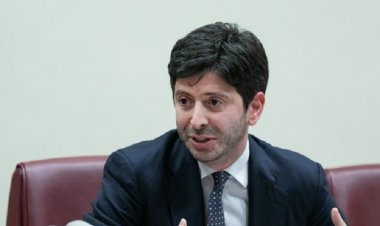 Italia - Macedonia, il ministro Speranza: «Renzo Barbera al 100%»