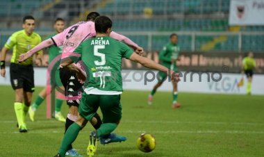 Taranto - Monopoli rinviata ad aprile per focolaio Covid