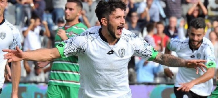 Sensi, Zamparini anticipa le big