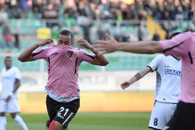 Poker al Barbera, il Palermo ora ride