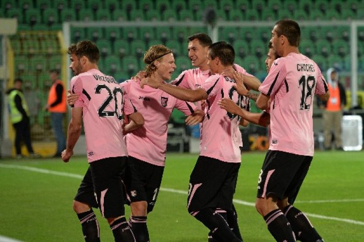 Quaison cambia il match, difesa nel caos