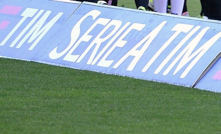 Palermo-Sassuolo si giocherà domenica 21 alle 20,45