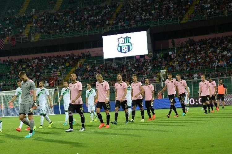 Tifosi in coro: Zamparini hai fatto il tuo tempo, ora vendi...