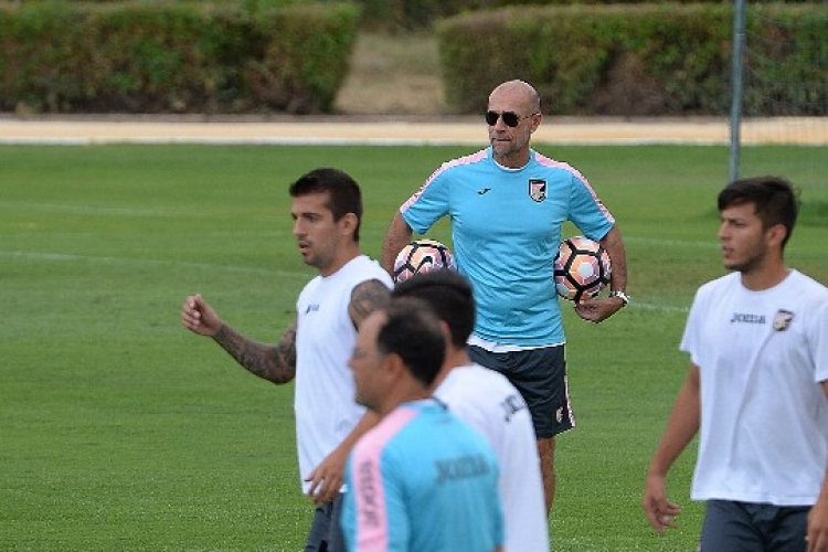 Gene Gnocchi sulla Gazzetta: Ora Zamparini esonera Ballardini...