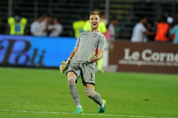 Posavec: De Zerbi vive per il calcio. Tifosi, venite allo stadio