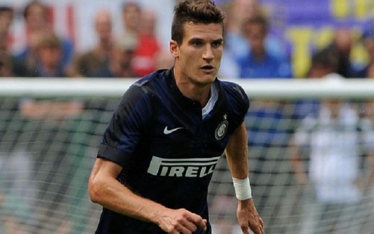 Per la difesa: Andreolli la certezza, Luan la scommessa
