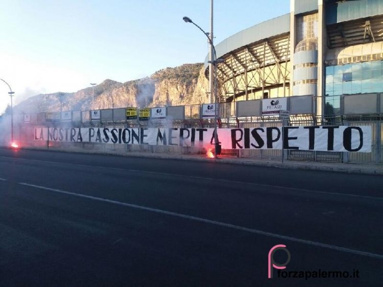 Abbonamenti flop al primo giorno. Zamparini attende Cascio
