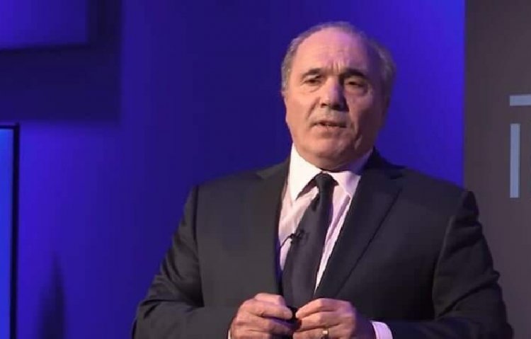 Cessione Palermo, tutto fermo. Ma c'è chi scrive a Commisso