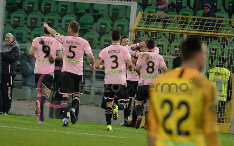 Palermo marchio Stellone, si esalta nel finale