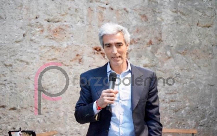 Il presidente bambino. Quella è la mia tribuna d'onore