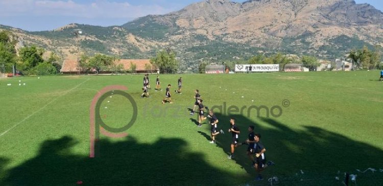 Foto/Giorno 12 - La seduta mattutina del Palermo