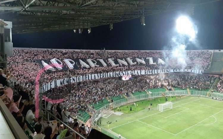 Palermo, anche AS celebra i rosanero