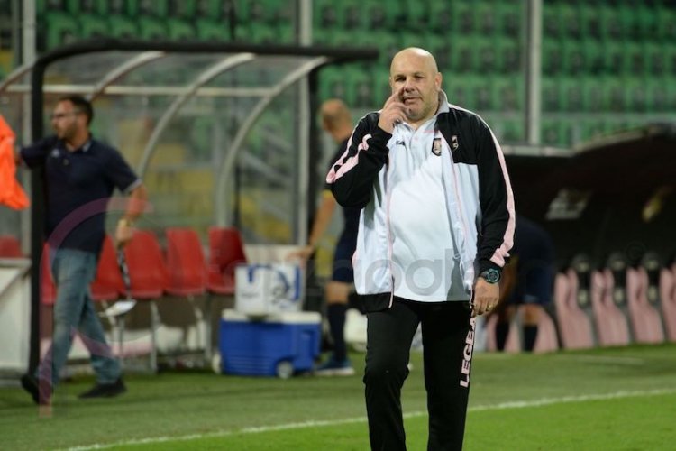 Teramo: l'ex Palermo Tedino rischia l'esonero