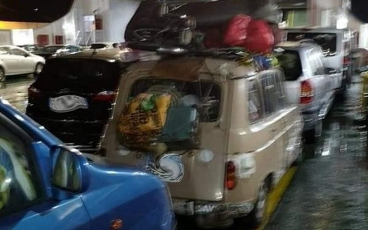 La Renault 4 riappare a Mazzarino