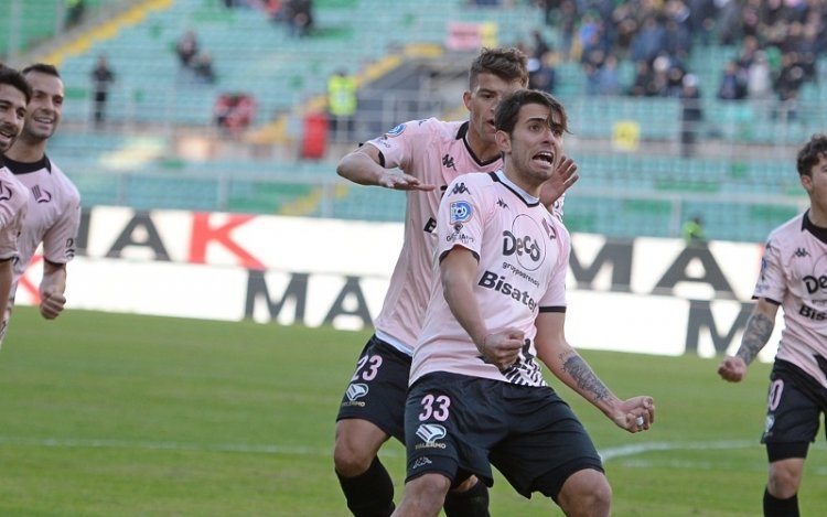 La chitarra, la pizza e il Palermo. Langella si racconta 