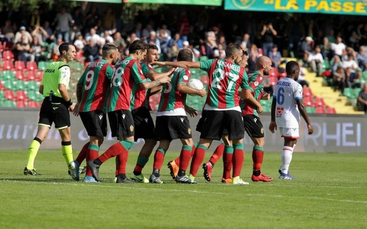 Ternana, per la panchina c'è anche Caserta. Parla il ds Leone
