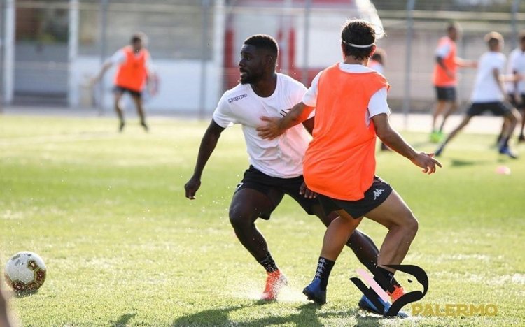 Kanoute: «Un onore giocare a Palermo»