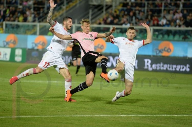 Palermo-Bari, sfida fra nobili decadute